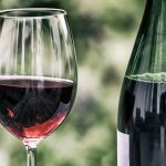 Vino, il prezzo del vetro ancora in aumento