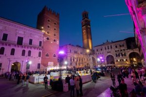Vinitaly and The City, tre giorni di brindisi